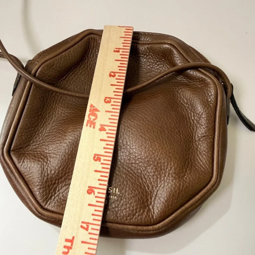 Fossil Brown Leather Octagon Crossbody Bag Small Zip Top Purse Issue No 1954